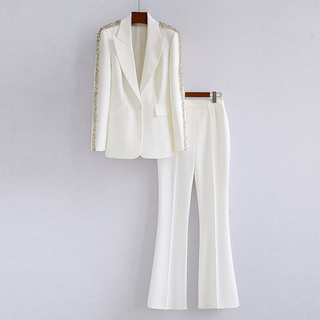 Crystanova A dazzling crystal - embellished blazer and pants set - Lu Di Lusso