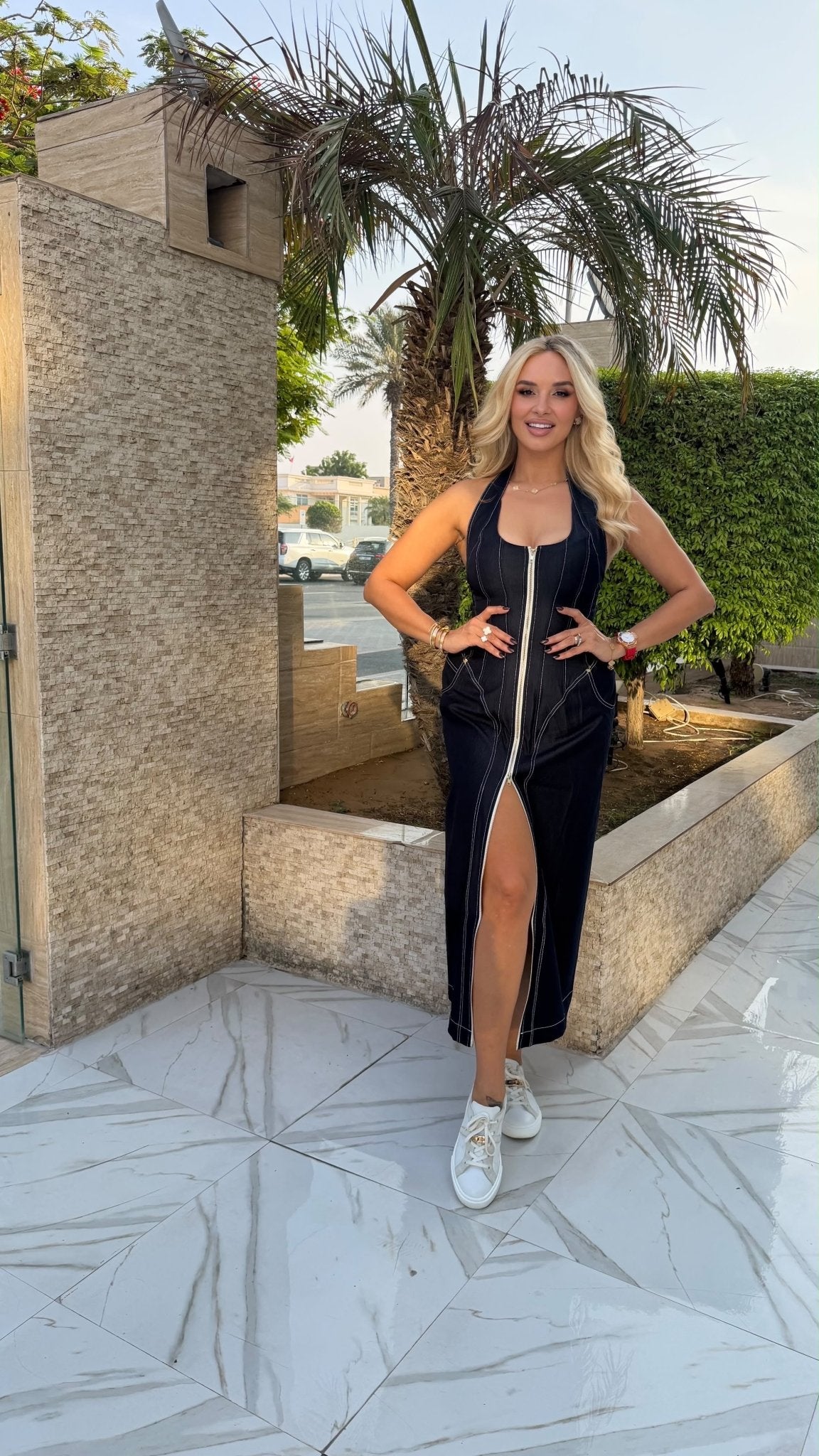 DENAVIA Backless Denim Maxi Dress - Lu Di Lusso