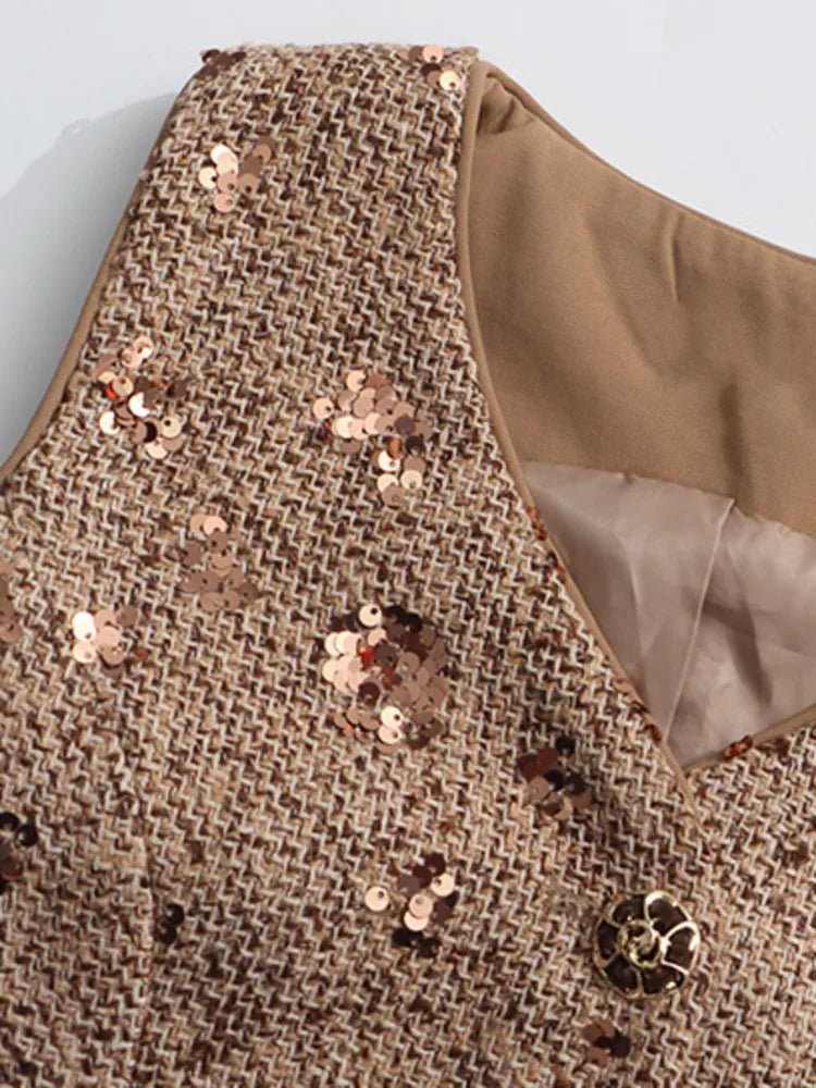 Marvia is a vintage - inspired two - piece vest and maxi skirt - Lu Di Lusso